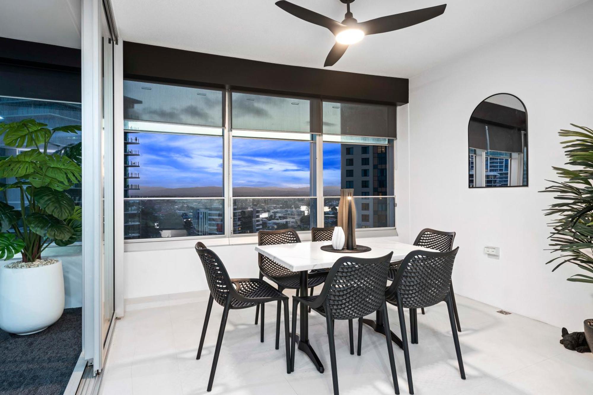 Q Tower At Surfers Paradise - Self Contained Apartments Gold Coast Kültér fotó