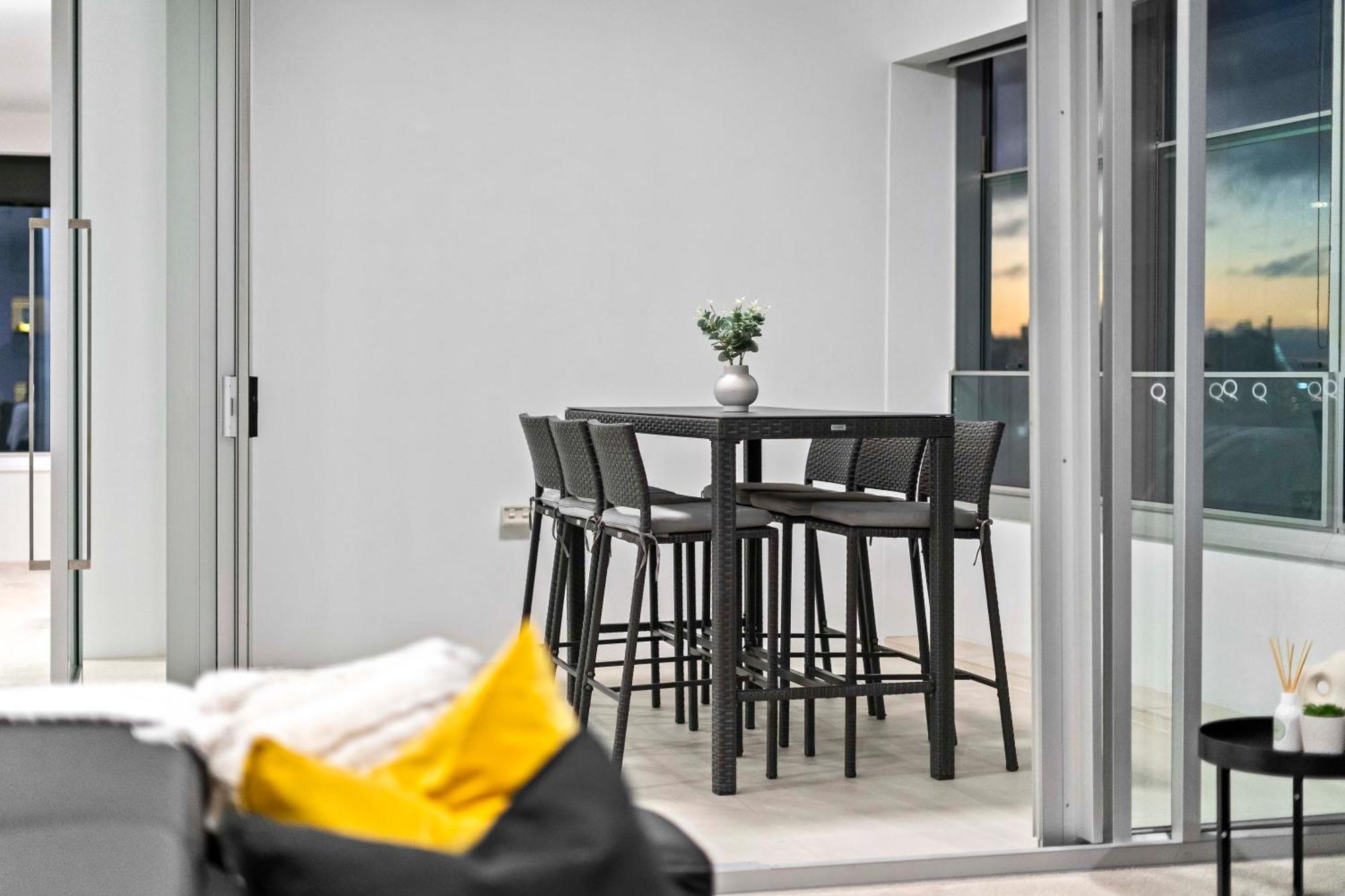 Q Tower At Surfers Paradise - Self Contained Apartments Gold Coast Kültér fotó
